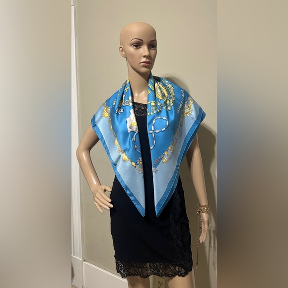 Hermès Blue and Yellow Silk Scarf - Picture 8 of 9